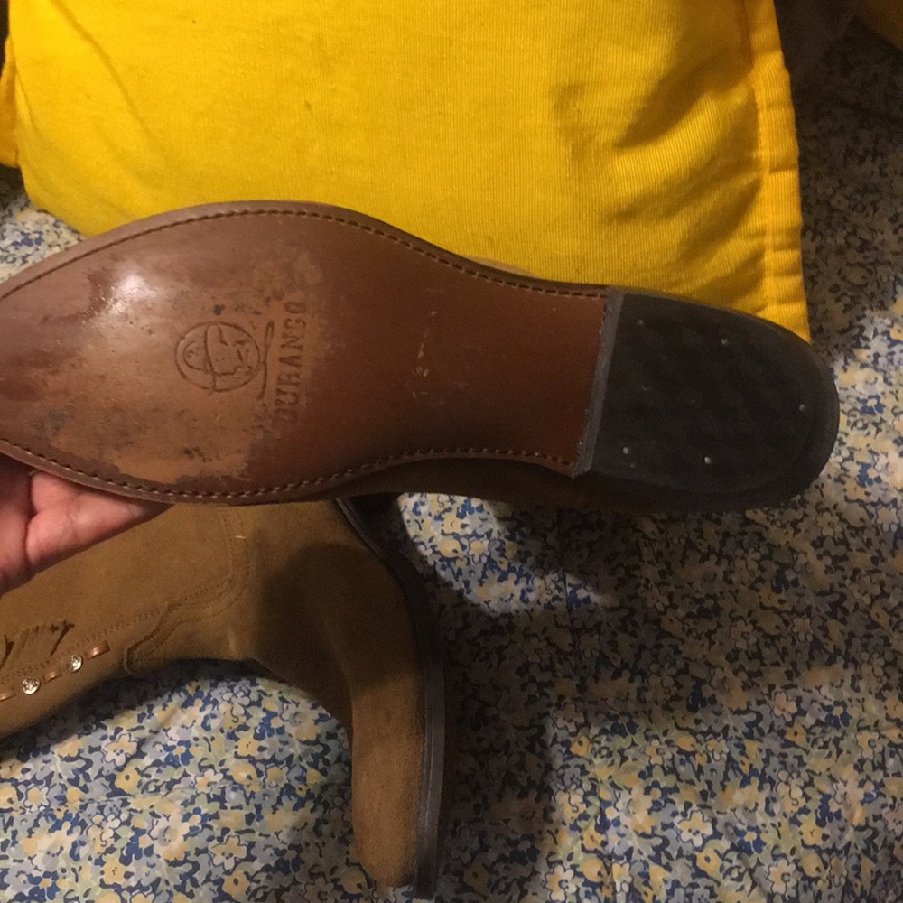 Boots - Picture 6 of 7